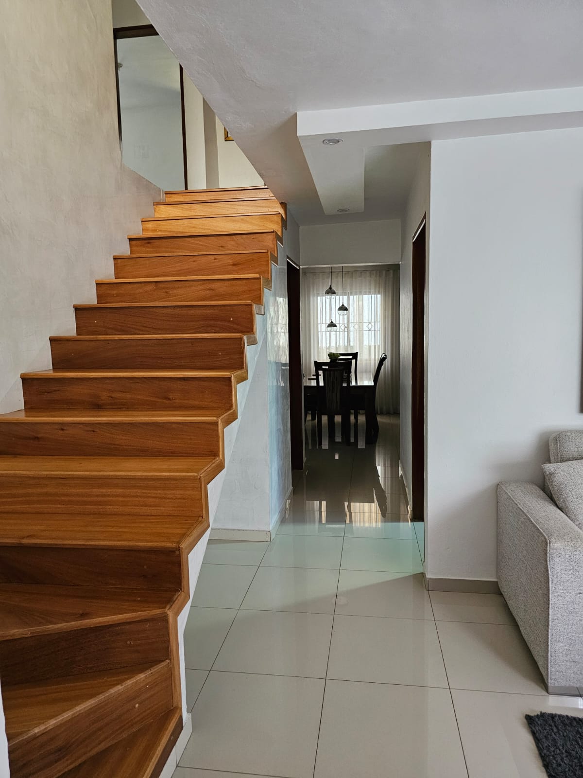 Casa en Venta de 2 niveles en Prado Oriental, Autopista de San Isidro, Santo Domingo Este. en República Dominicana