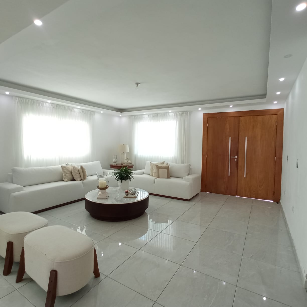Apartamento con Línea Blanca en alquiler en Naco, , Santo Domingo