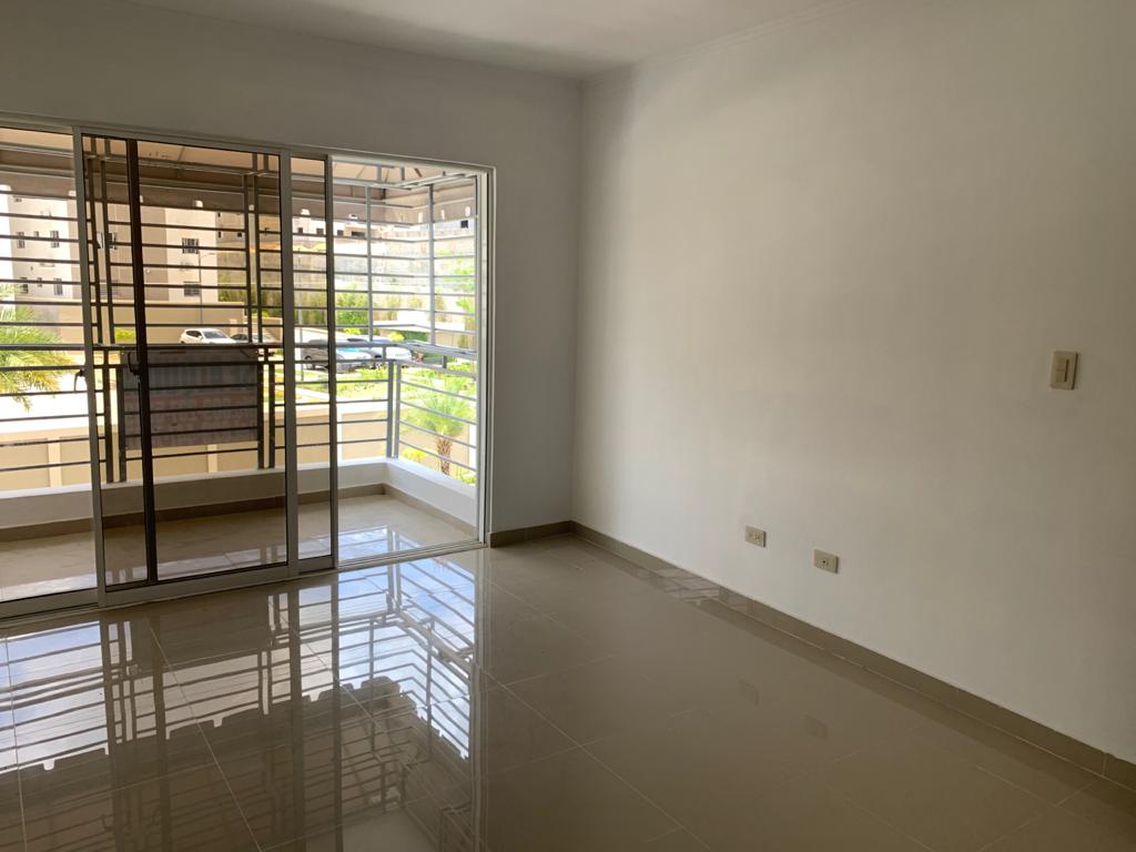 Apartamento en Alquiler en Altos De Alameda en República Dominicana
