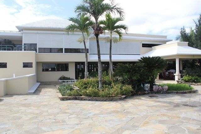 Apartamento con linea Blanca en Alquiler de 2 Hab, en Naco, , Santo Domingo. en República Dominicana
