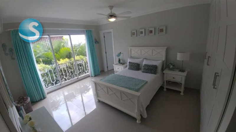 Villa en Playa Nueva Romana con piscina y jardín en República Dominicana