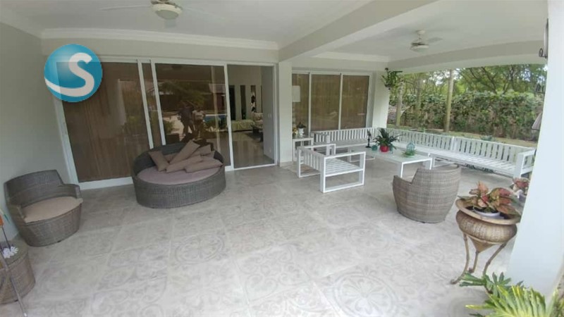 Villa en Playa Nueva Romana con piscina y jardín en República Dominicana