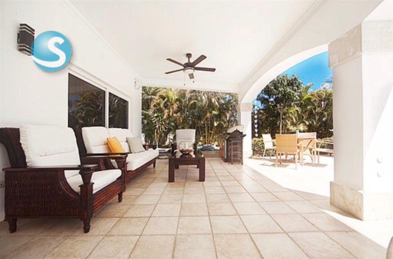 Villa en venta en residencial Cocotal, cerca de playa y golf en República Dominicana