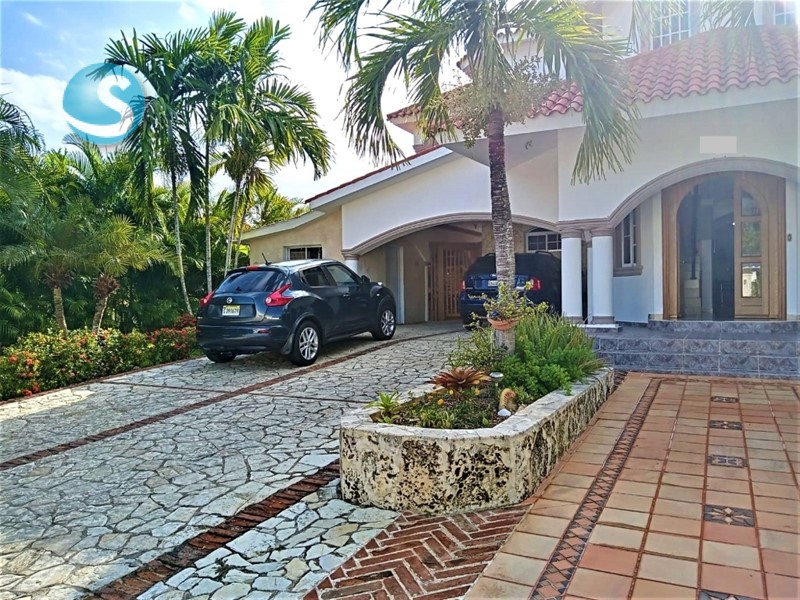 Villa en Metro Country Club, Juan Dolio, en venta en República Dominicana
