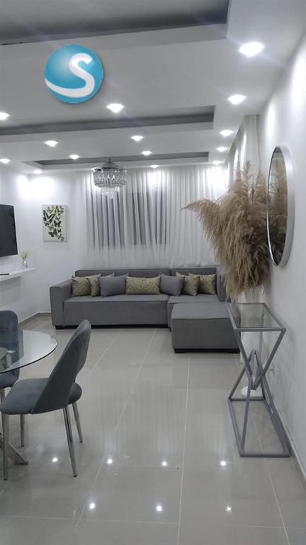 Apartamento amueblado en venta en Av. Charles de Gaulle
