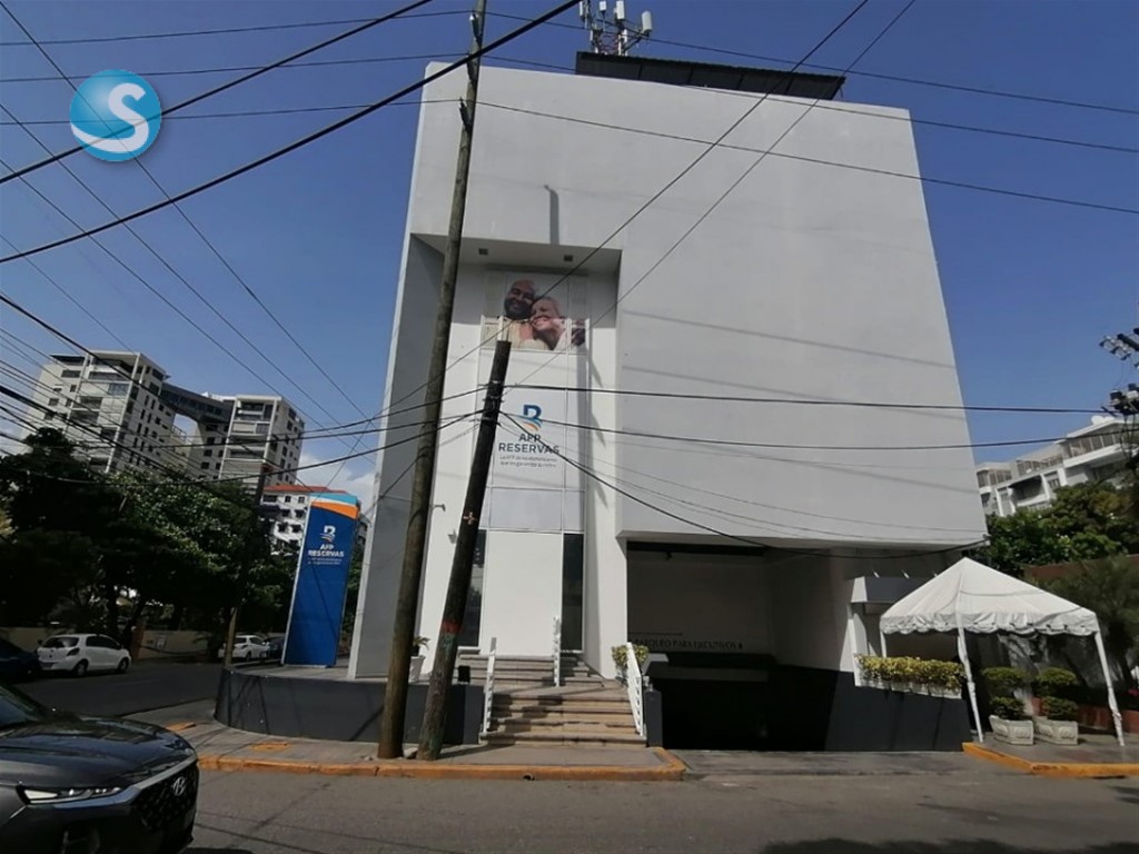 Edificio Comercial en Venta y Alquiler en Piantini