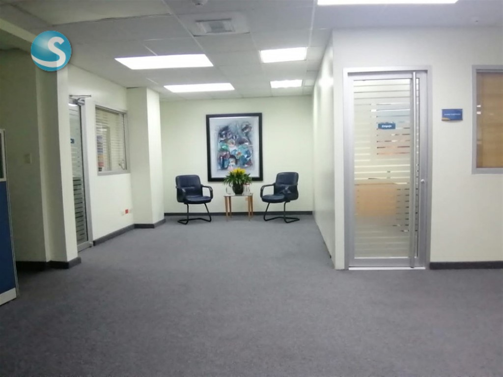 Edificio Comercial en Venta y Alquiler en Piantini en República Dominicana
