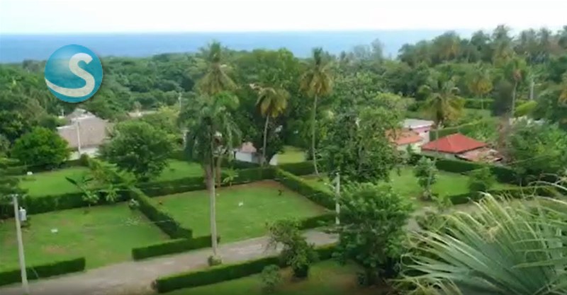 Solar de 980 m² en venta frente a Cabo Frances, Cabrera en República Dominicana