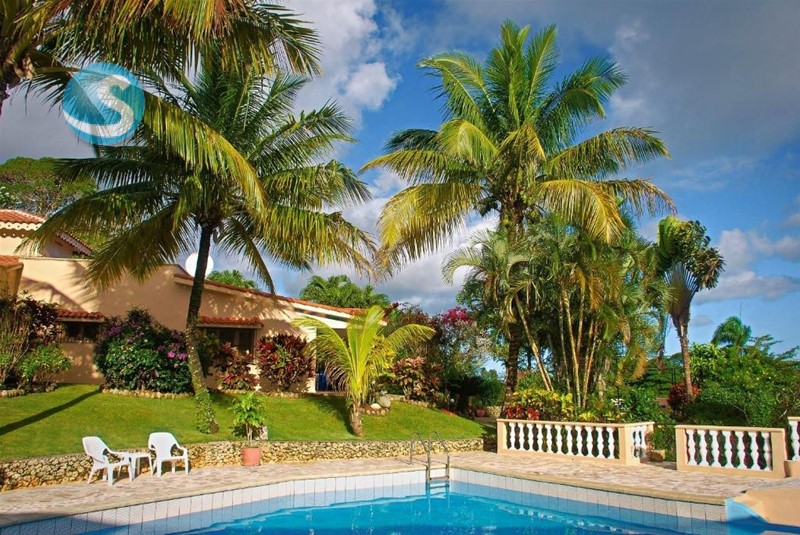 Solar de 980 m² en venta frente a Cabo Frances, Cabrera en República Dominicana