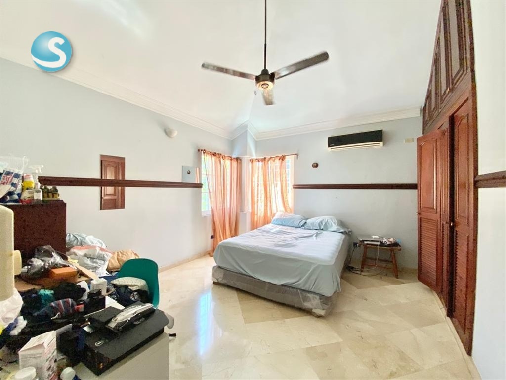 Casa en venta en Las Praderas, zona residencial céntrica en República Dominicana