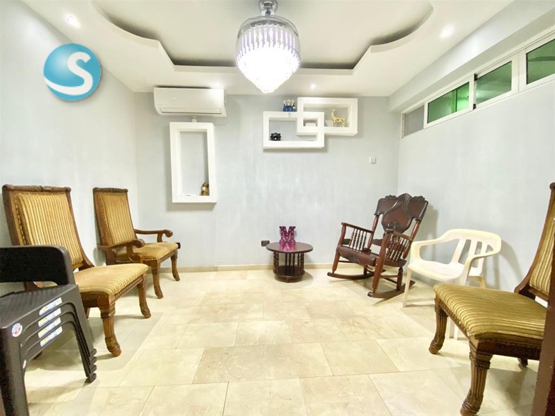 Casa en venta en Las Praderas, zona residencial céntrica en República Dominicana