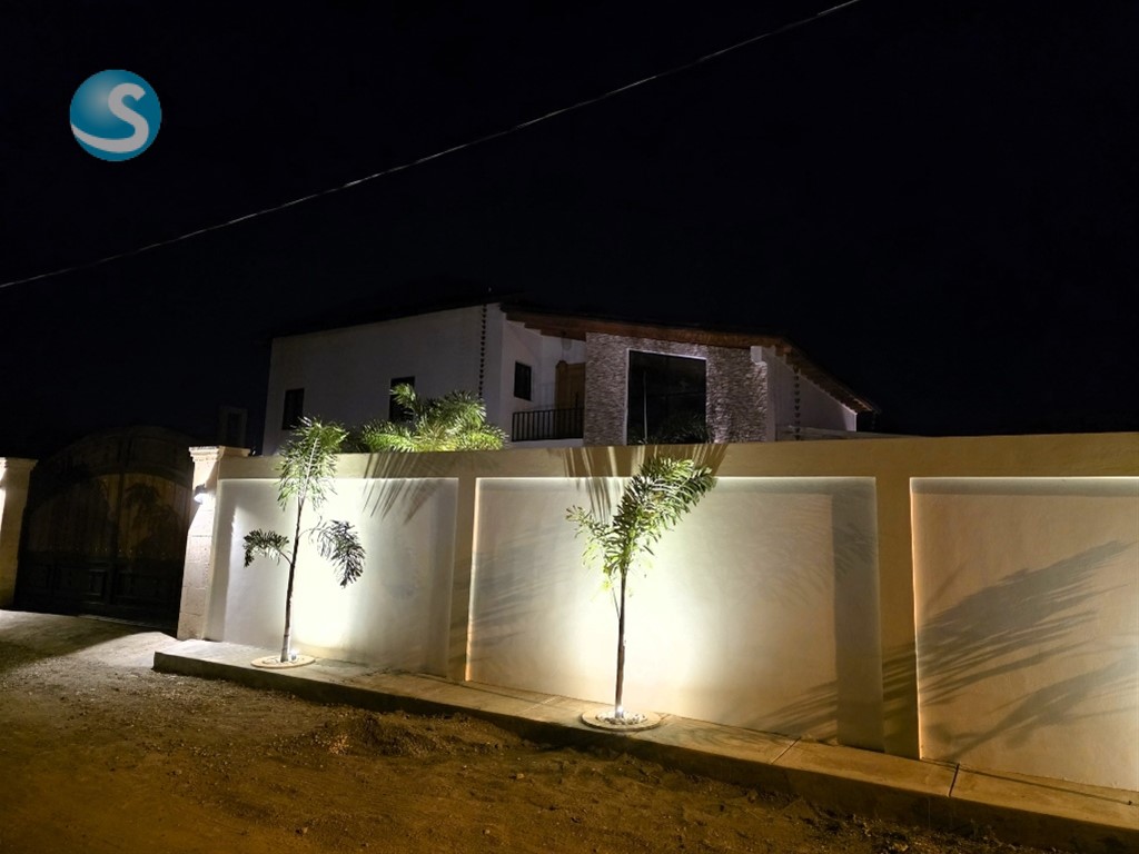 Villa Nueva en Terreno Eco Turístico Frente al Caribe