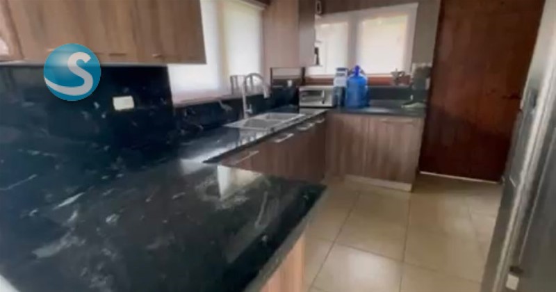 Villa de dos niveles en Jarabacoa con amplia piscina en República Dominicana