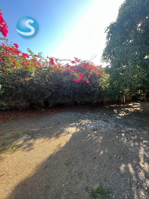 Casa en venta en Baní con amplio terreno de 510 m² en República Dominicana