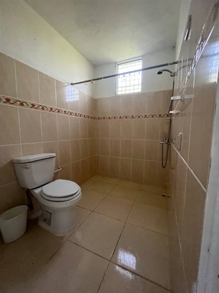 Casa en venta en Baní con amplio terreno de 510 m² en República Dominicana