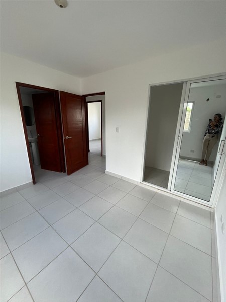 Apartamento de 3 habitaciones en Hipódromo, Santo Domingo Este en República Dominicana