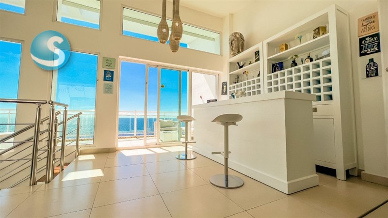 Penthouse moderno en venta con vista en Juan Dolio en República Dominicana
