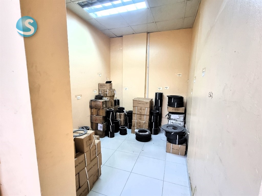Local comercial en venta en Avenida 27 de Febrero, Villa Francisca en República Dominicana