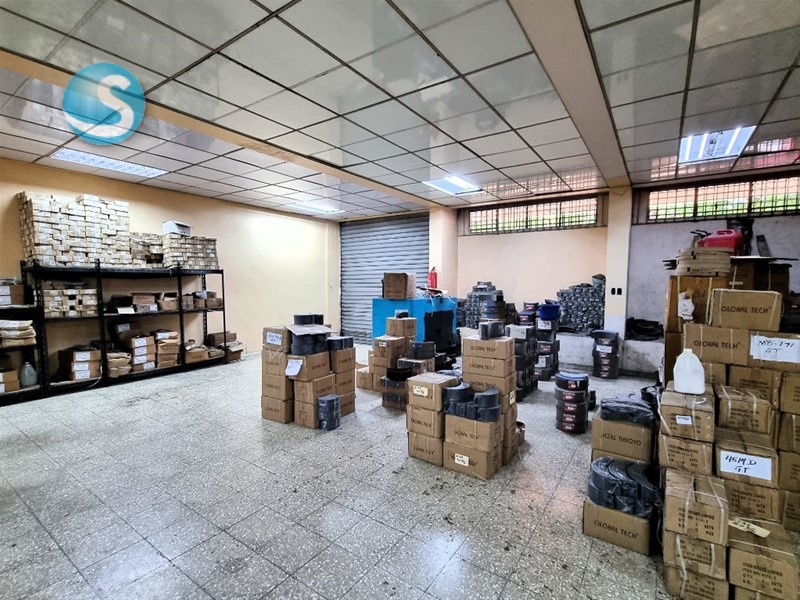 Local comercial en venta en Avenida 27 de Febrero, Villa Francisca en República Dominicana
