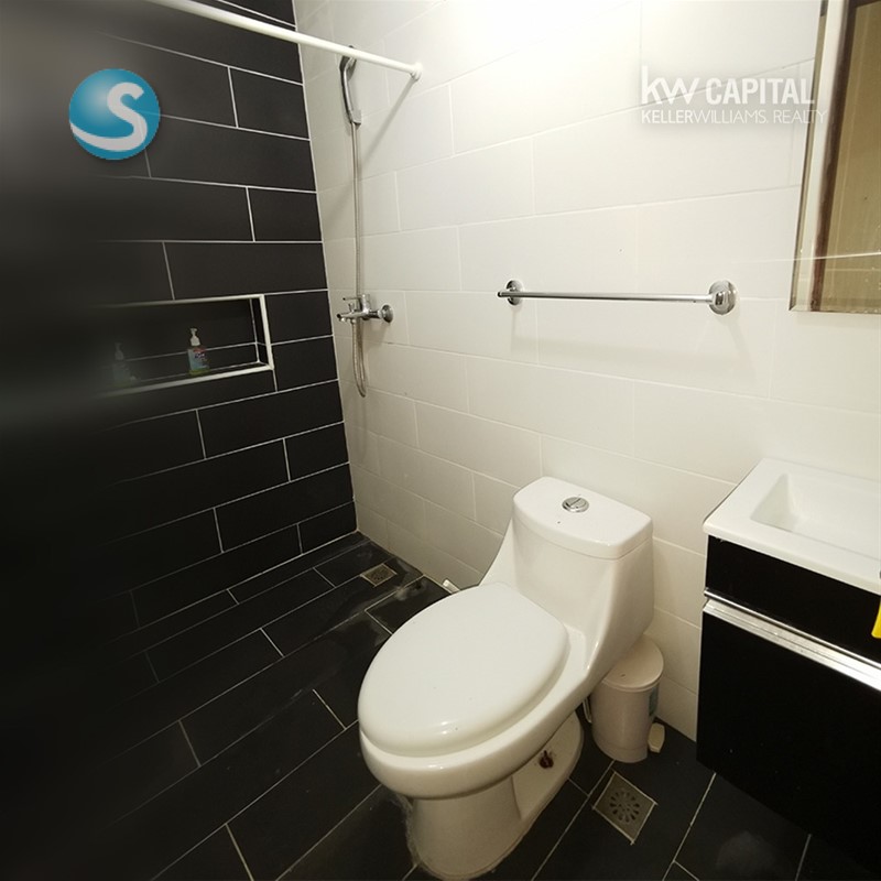 Apartamento amplio con terraza en Evaristo Morales en República Dominicana