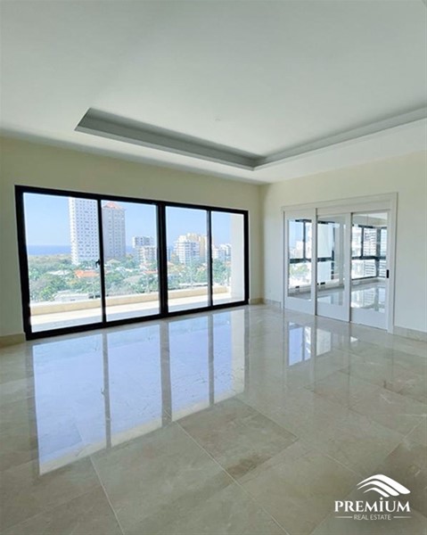 Apartamento en Venta en Los Cacicazgos, 482 m² en República Dominicana