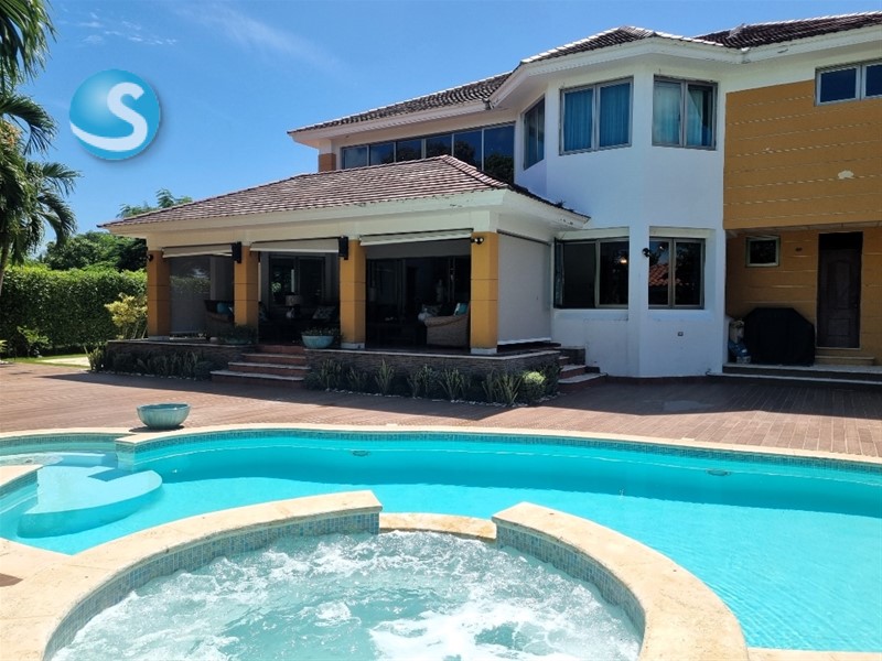 Villa exclusiva con vista al campo de golf en Guavaberry en República Dominicana