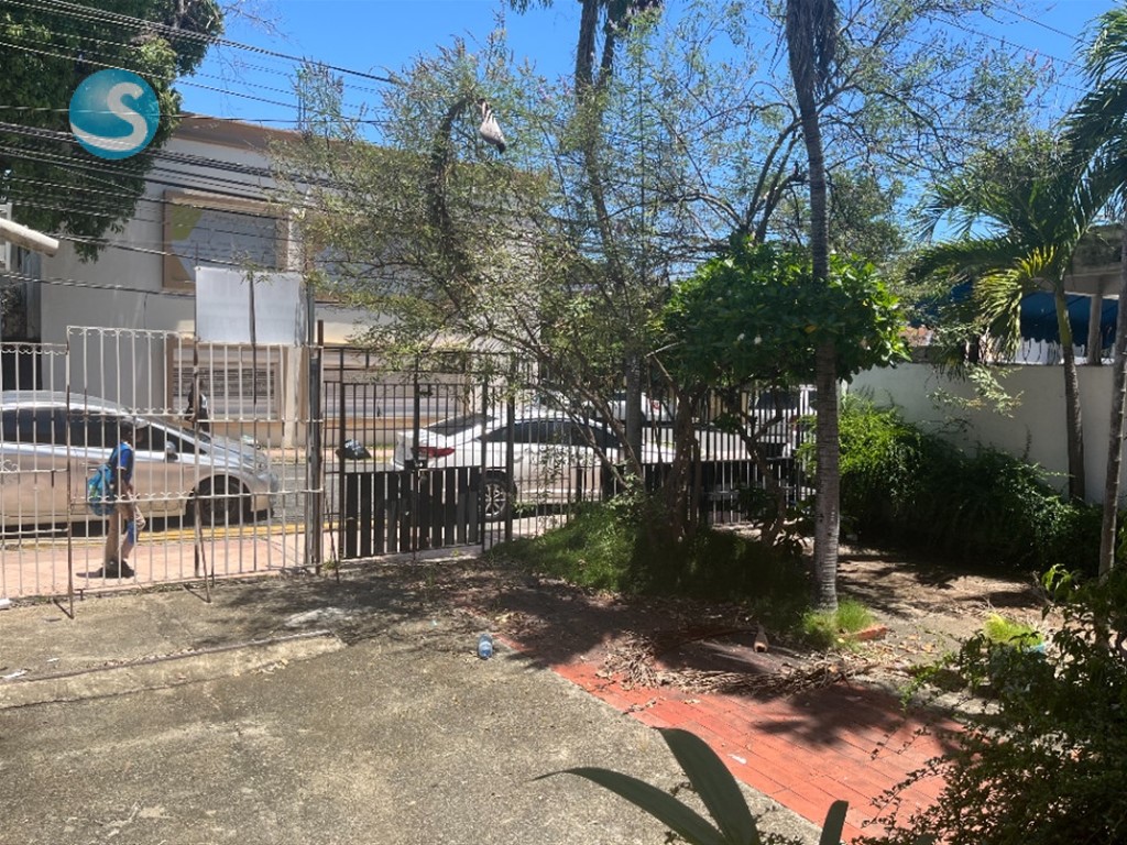 Casa o Solar en Venta en Zona Comercial de Gazcue en República Dominicana