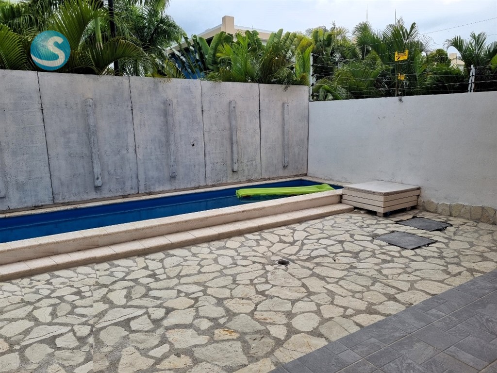 Casa Townhouse Nueva en Residencial Costa Marina Boca Chica en República Dominicana