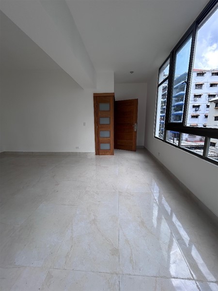 Apartamento de 180m2 en Bella Vista Sur, venta en República Dominicana