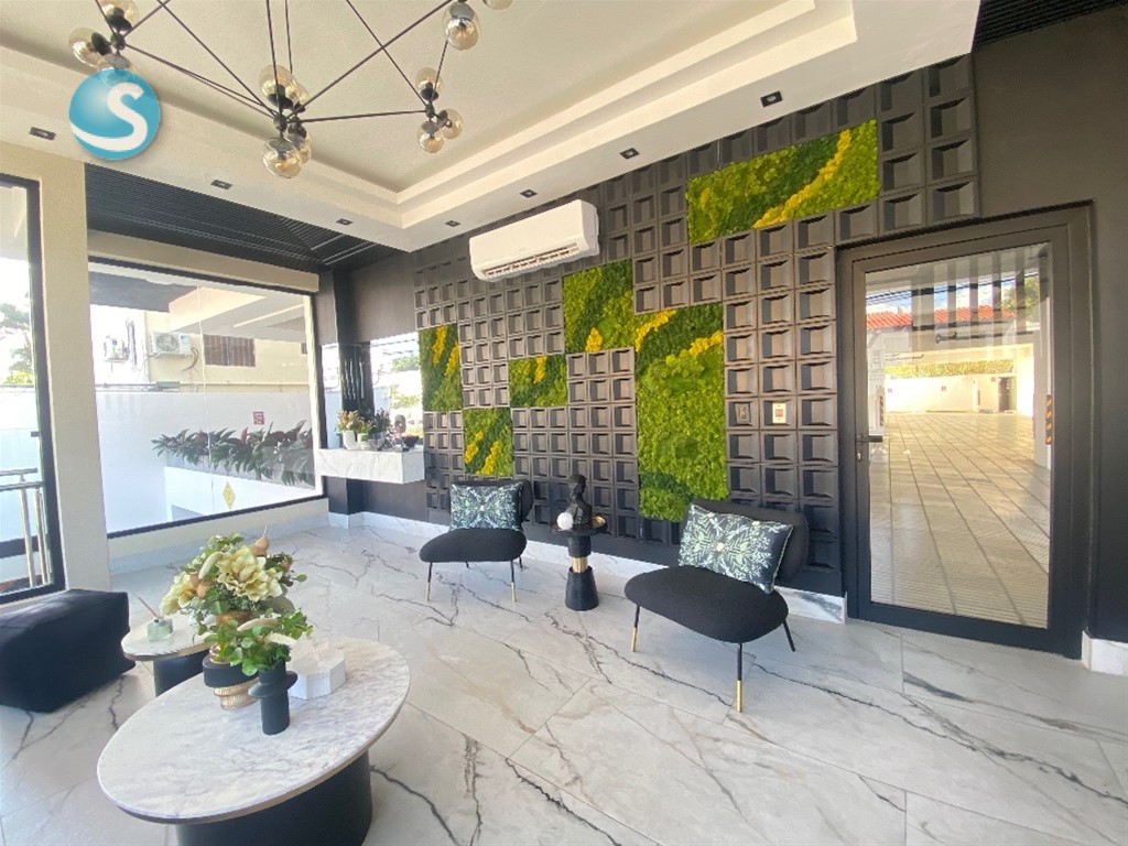 Apartamento amueblado en venta cerca de Supermercado Bravo en República Dominicana