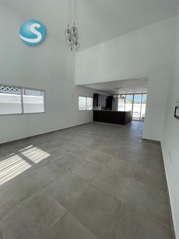 Villa en venta en Bávaro con piscina y amplio terreno en República Dominicana