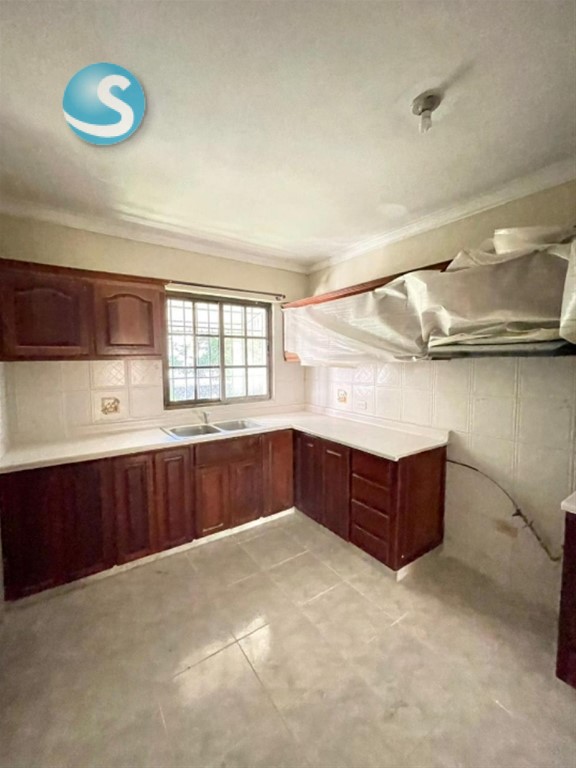 Apartamento amplio en venta en Bella Vista, Santo Domingo en República Dominicana