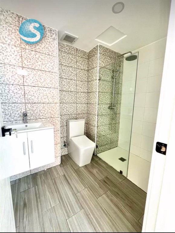 Apartamento moderno en venta en Evaristo Morales en República Dominicana