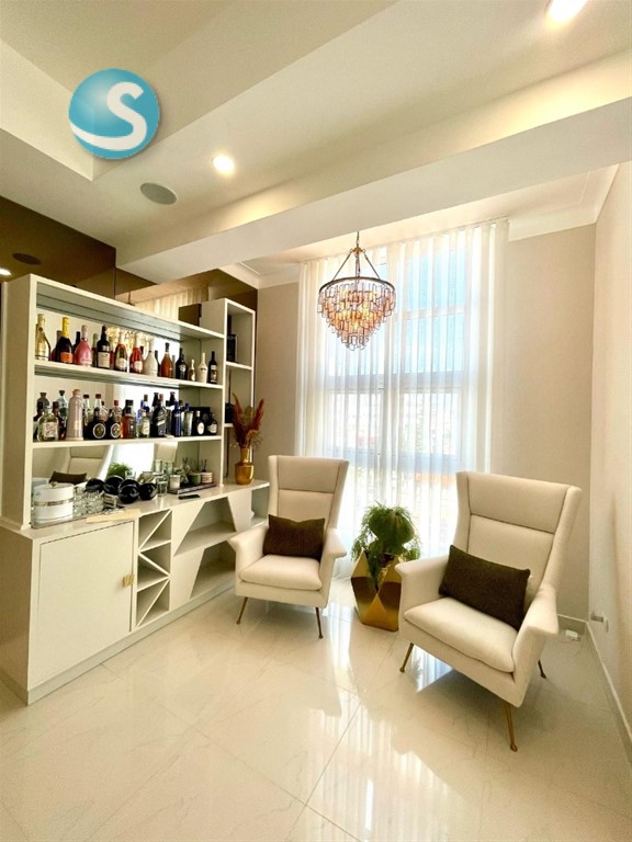 Amplio apartamento en venta en Renacimiento, 201 m² en República Dominicana