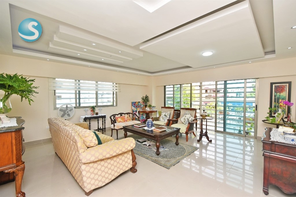 Apartamento amplio en Evaristo Morales, 236 m²