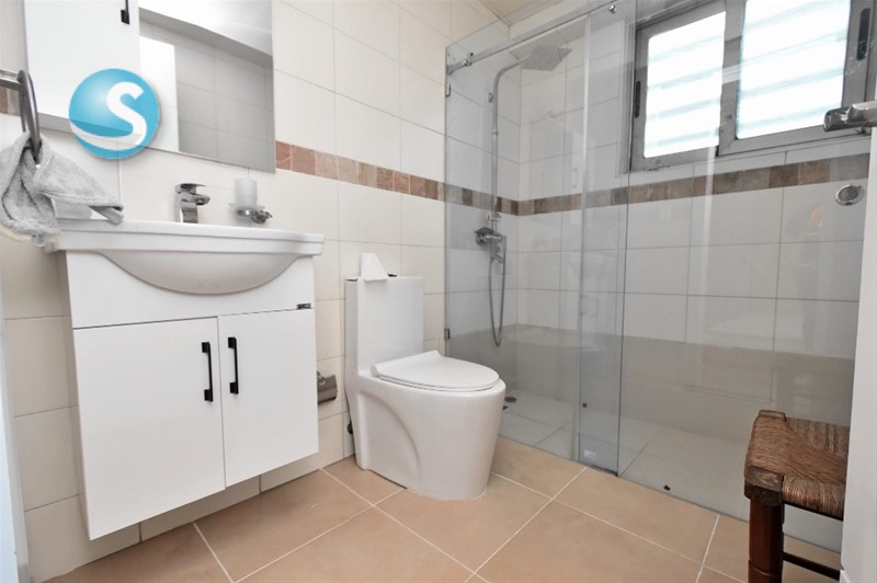 Apartamento amplio en Evaristo Morales, 236 m² en República Dominicana