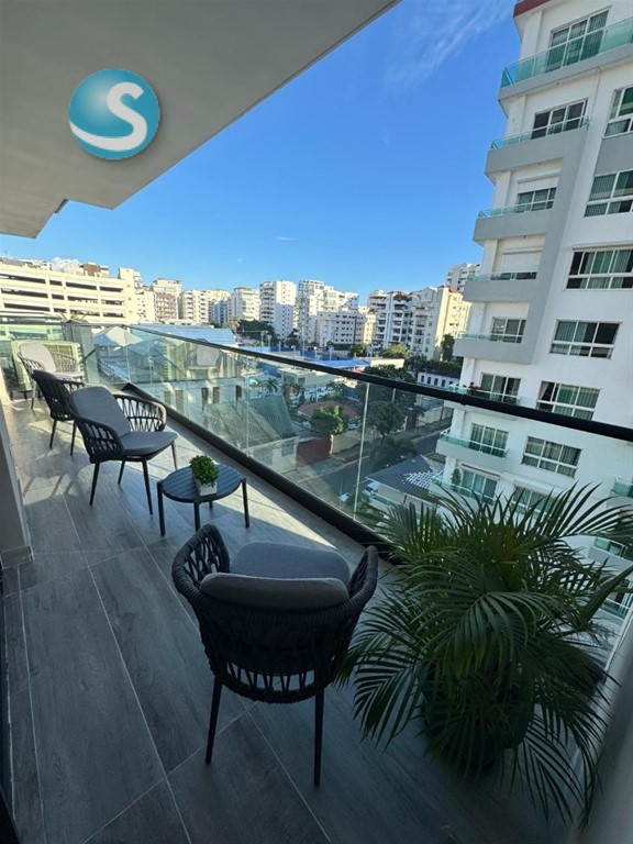 Apartamento amueblado en venta en Ensanche Naco, 72 m²