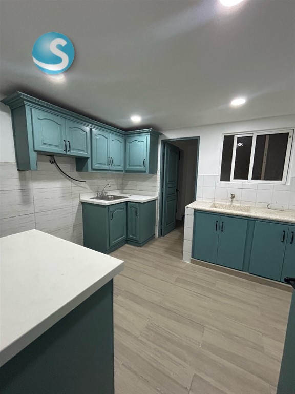 Amplio apartamento en venta en Los Cacicazgos en República Dominicana