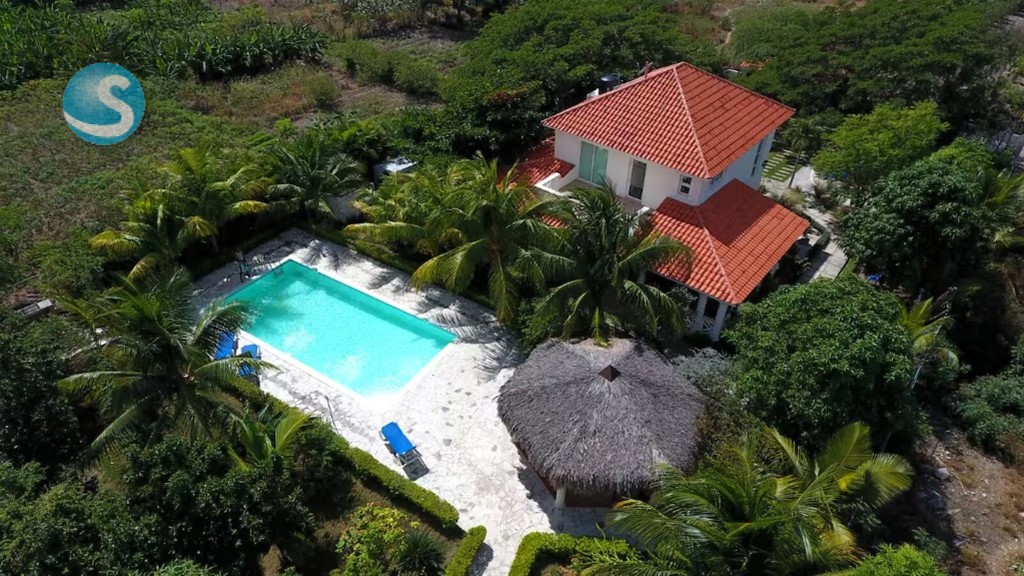Villa exclusiva en Palmar de Ocoa con vistas a la montaña