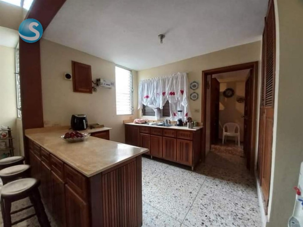 Casa espaciosa en venta en Los Cacicazgos en República Dominicana