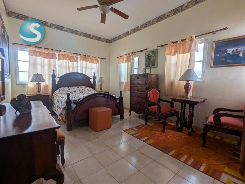 Amplio apartamento clásico en Ciudad Colonial en venta en República Dominicana