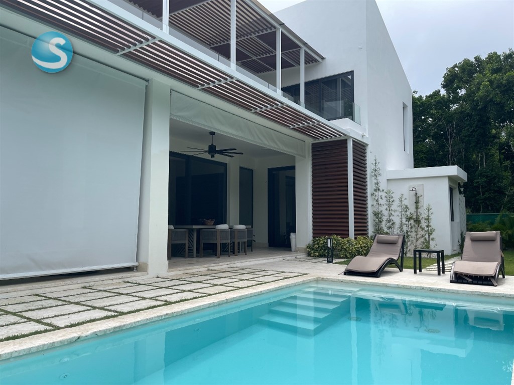 Villa en venta en exclusivo Punta Cana Village en República Dominicana