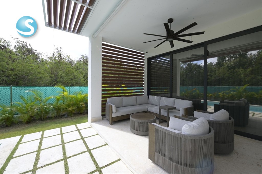 Villa en venta en exclusivo Punta Cana Village en República Dominicana