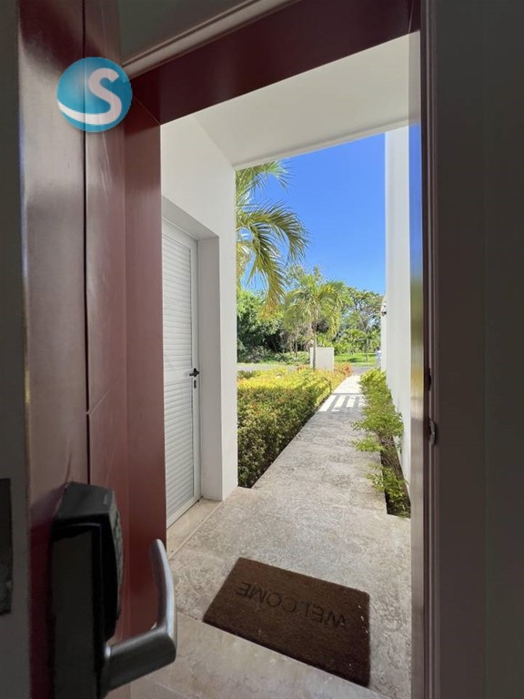 Villa amueblada en venta en Playa Nueva Romana en República Dominicana
