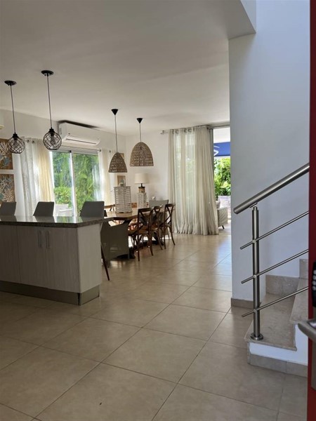 Villa amueblada en venta en Playa Nueva Romana en República Dominicana
