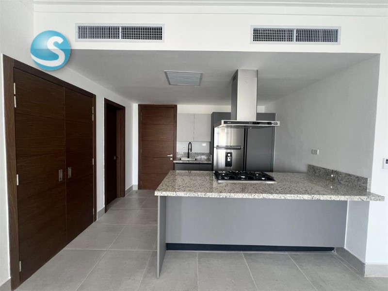 Apartamento en Piantini en Venta y Alquiler, Piso Alto en República Dominicana