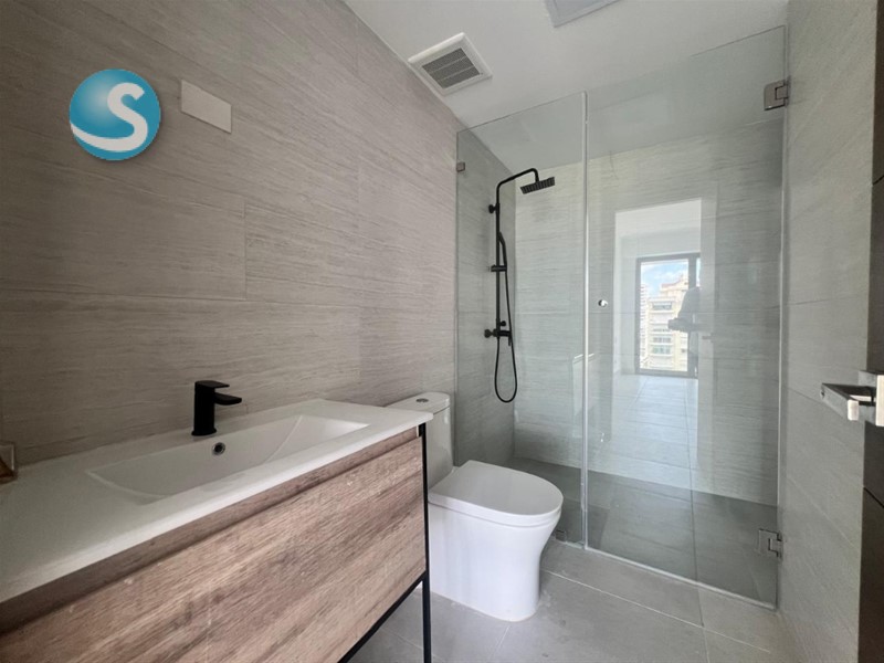 Apartamento en Piantini en Venta y Alquiler, Piso Alto en República Dominicana