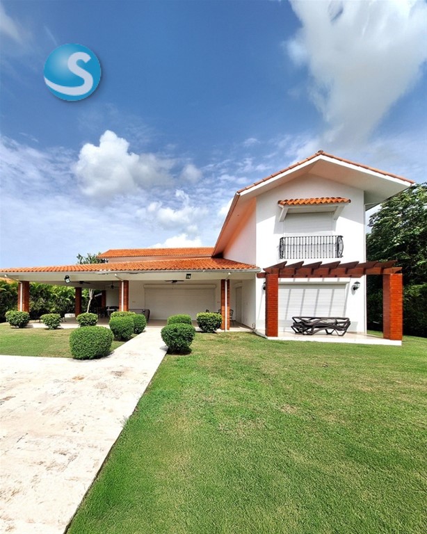 Villa de lujo en Guavaberry, Juan Dolio con piscina y jacuzzi en República Dominicana