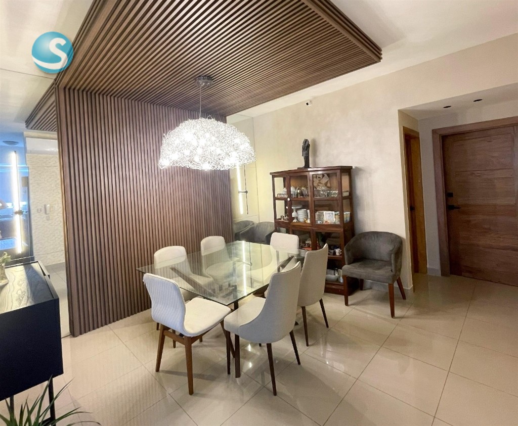 Apartamento amplio en venta en Ensanche Naco, Santo Domingo en República Dominicana