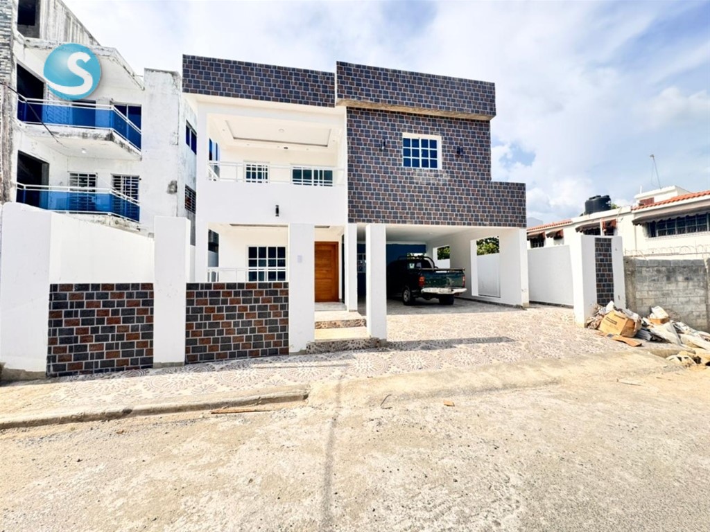 Casa en venta ubicada en Prado Oriental en República Dominicana